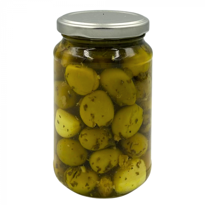 Verrine-olives-cassees-vertes-ail-persil